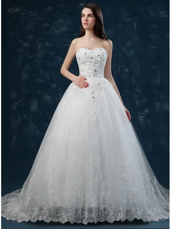 Abito da Sposa Elegante principesco con gonna vaporosa con merletto