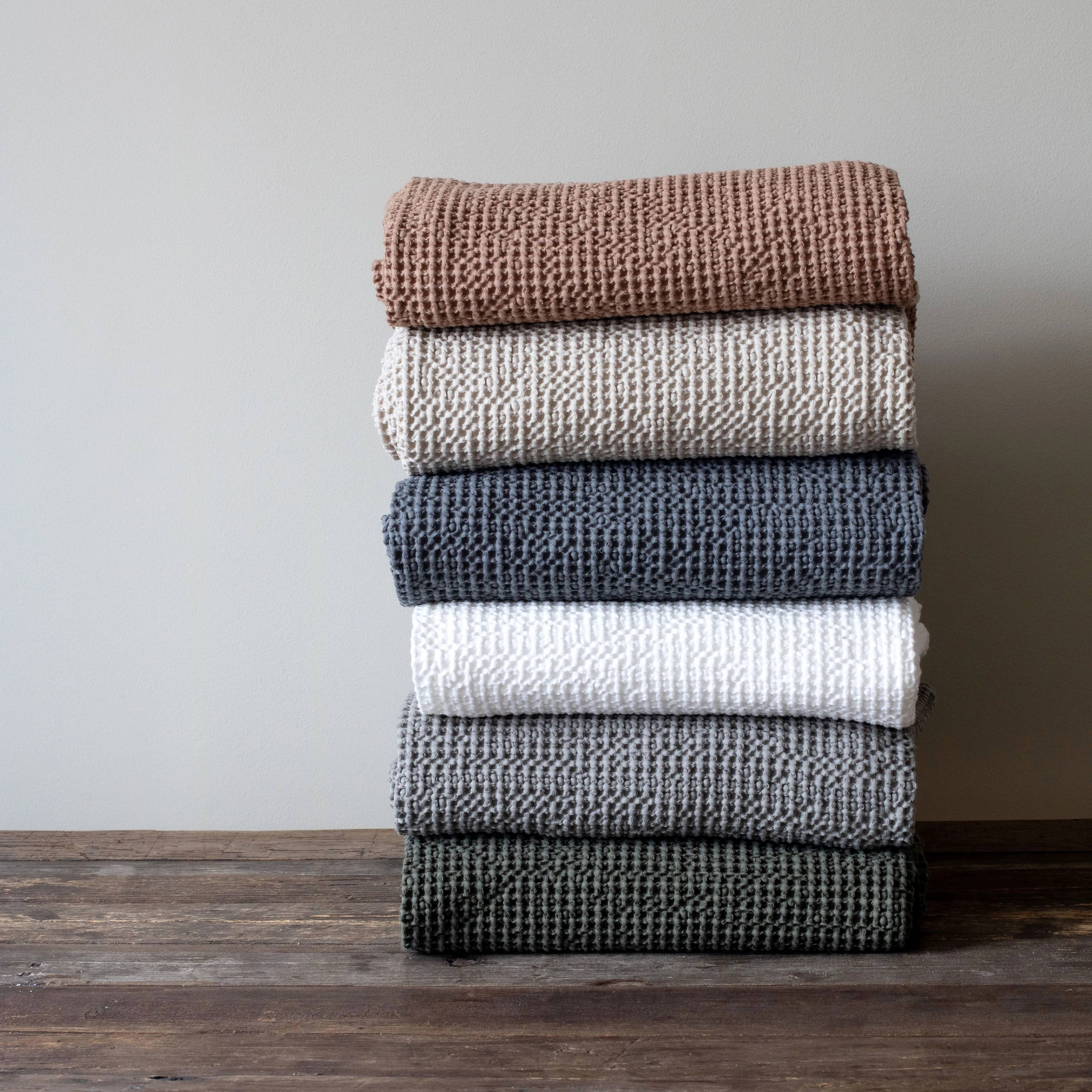 Coperta Miro 140x200 cm.jn{font-size:18px}Sand beige