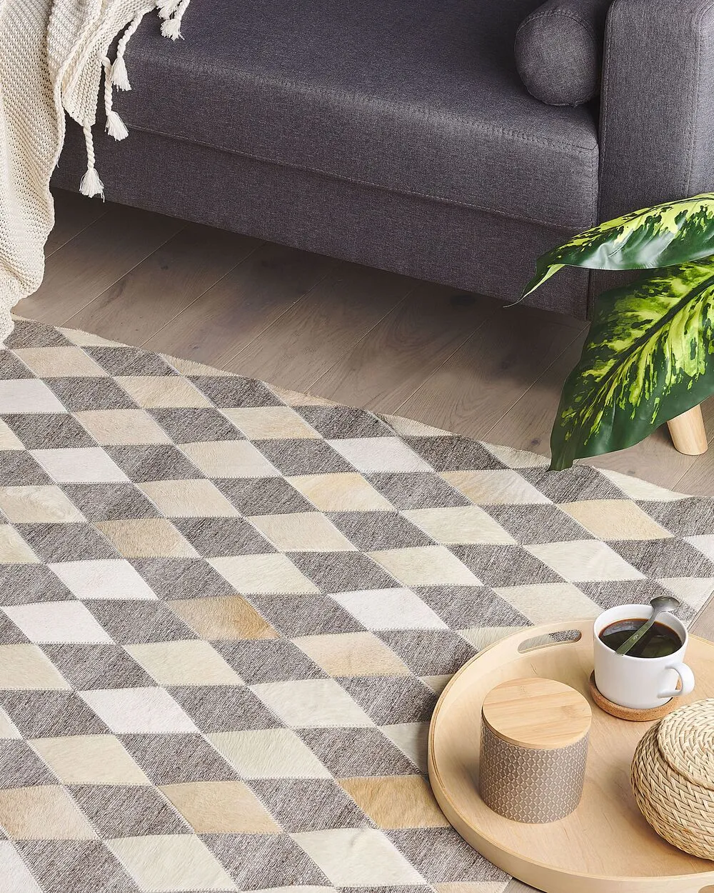 Cowhide Area Rug 140 x 200 cm Beige and Brown SESLICE