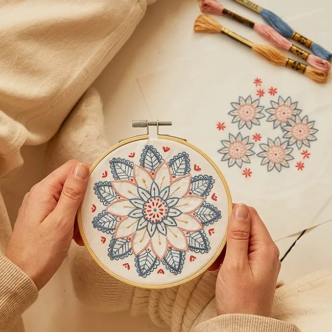 Kit di ricamo duo - Mandala floreale - DMC