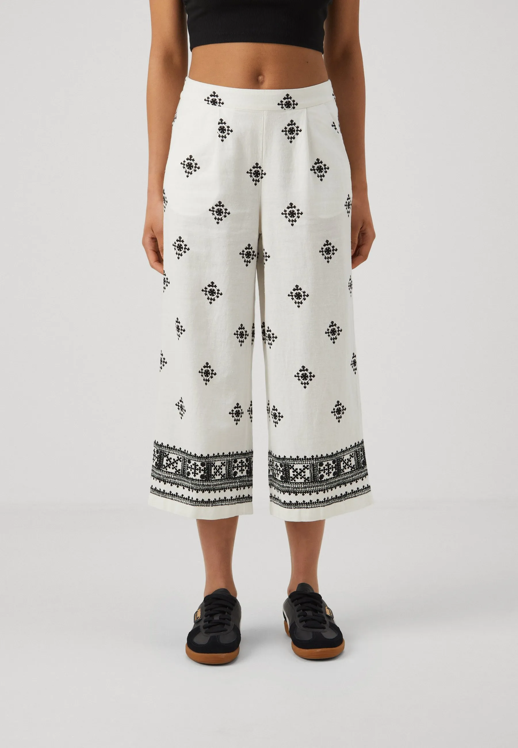 ONLCARISA CARO CULOTTE  - Pantaloni