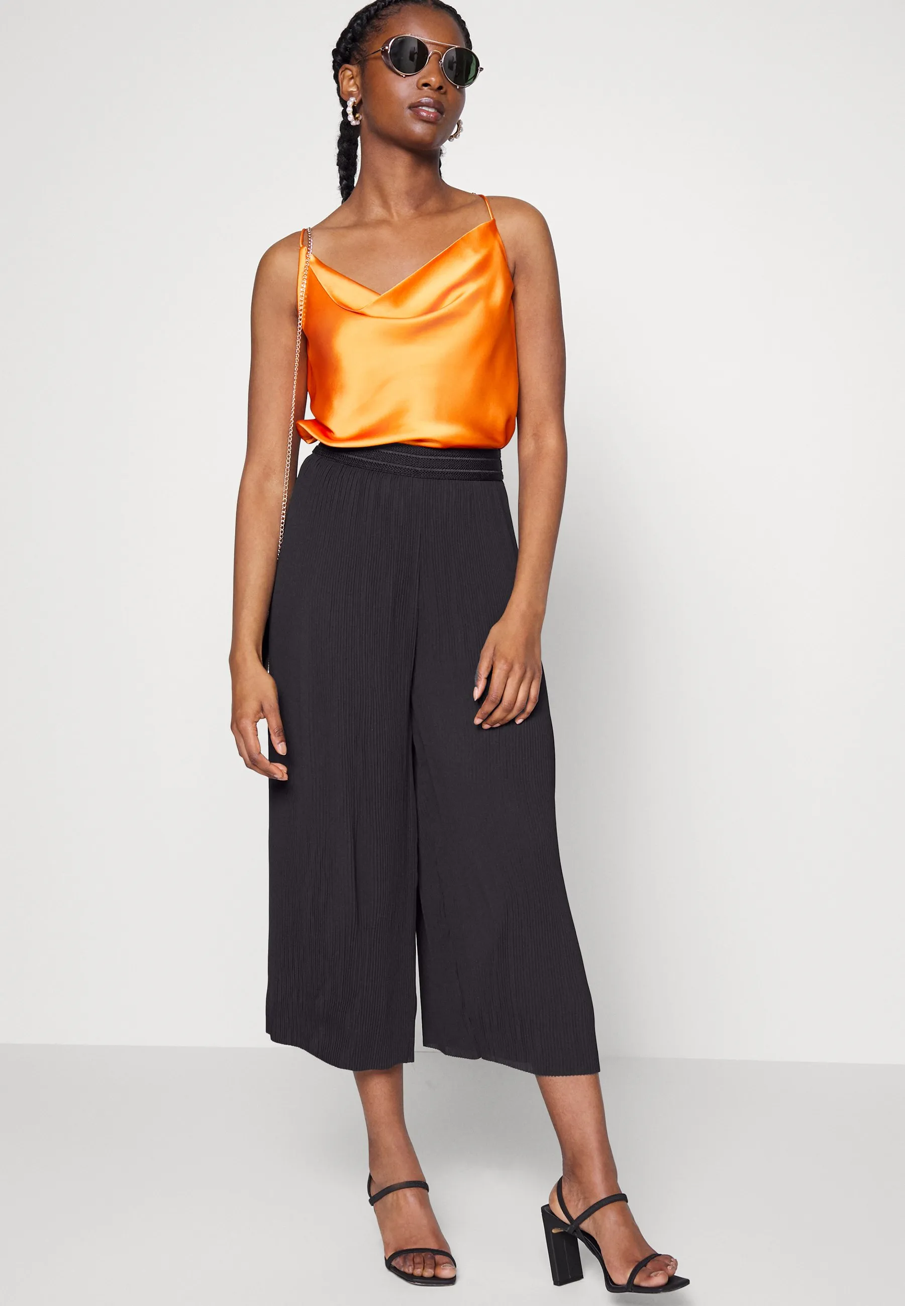 ONLMARIN PLISSE CULOTTE - Pantaloni