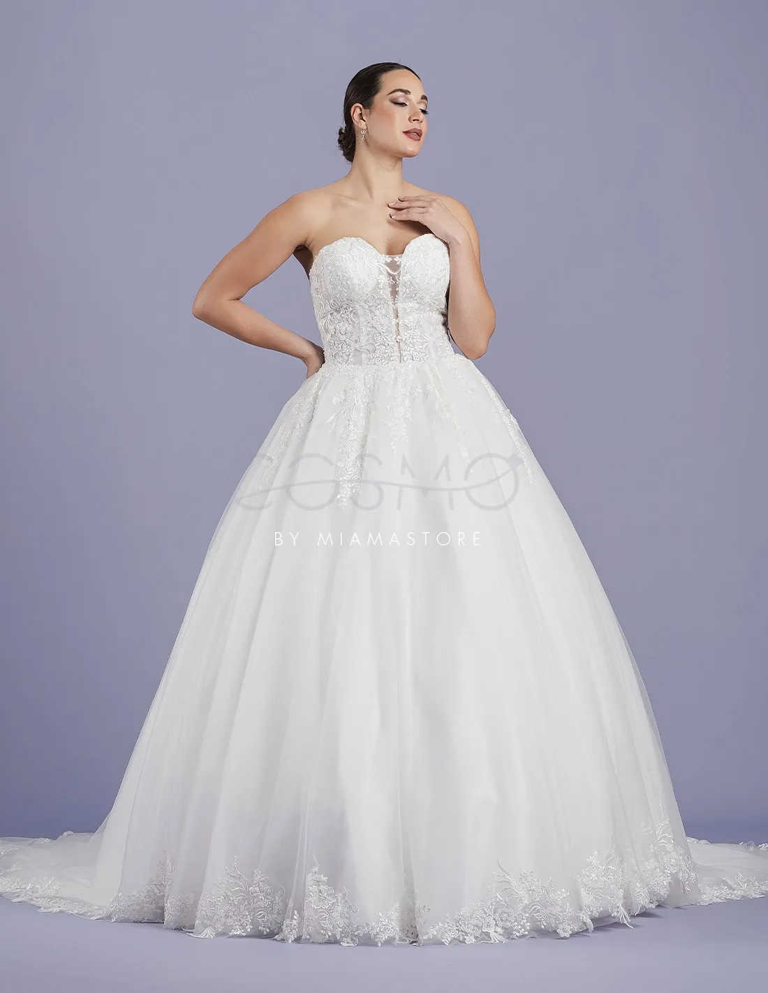 PEGASO - abito da sposa principesco classico con scollo a cuore in pizzo e tulle vaporoso