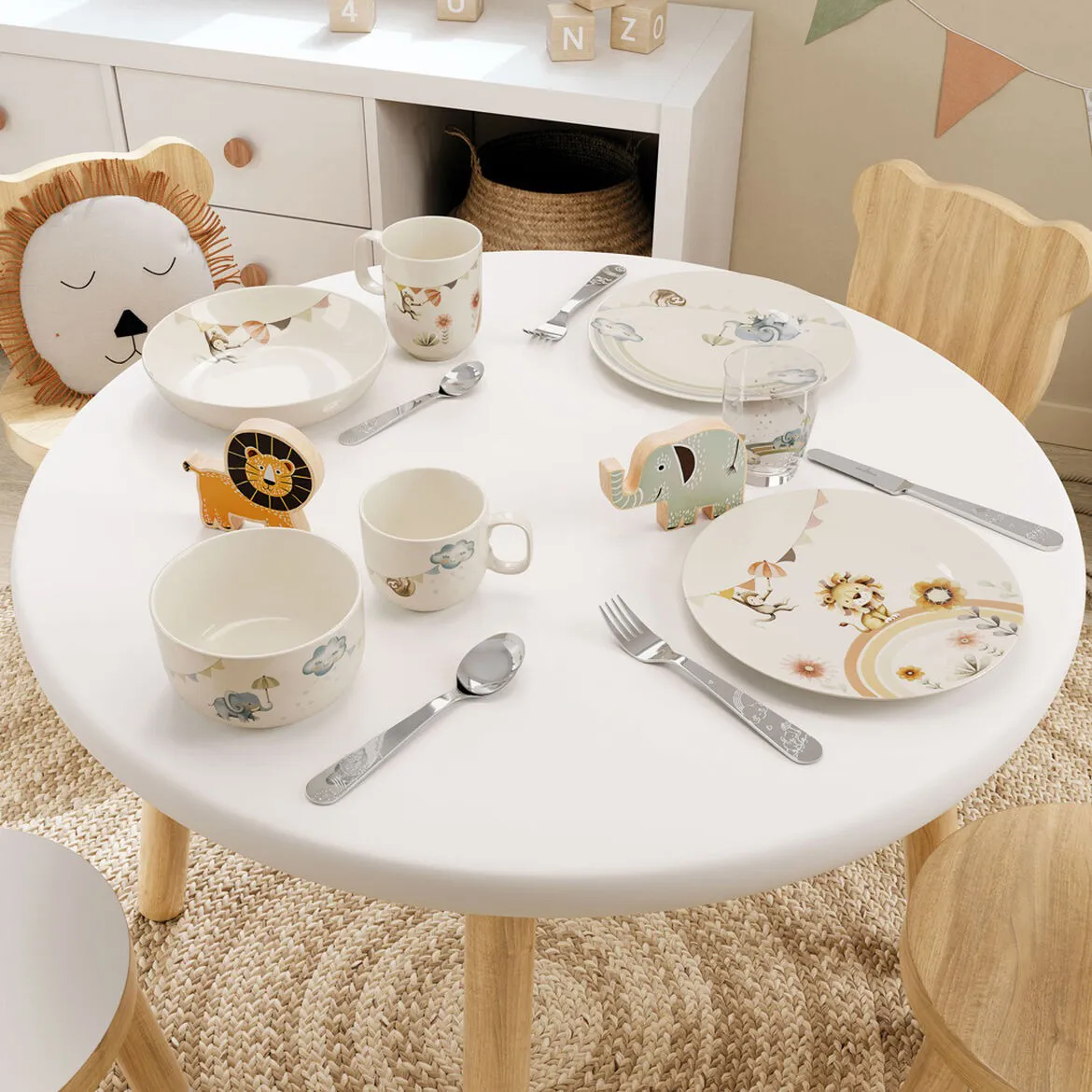 Tazza per bambini Roar like a lion L 28 cl.jn{font-size:18px}Multi
