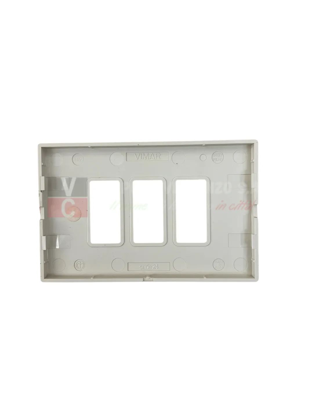 Vimar 8637/B/15 Serie 24 Placca Nero Lucido 3 Posti per Serie 8000, MADE IN ITALY